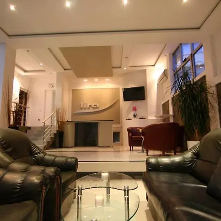 Lira Inn