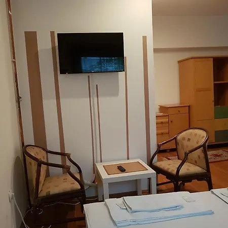 Inn Lira Nis