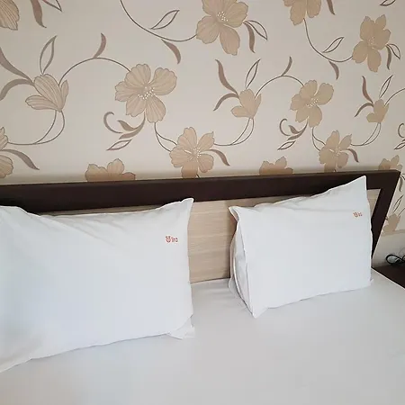 Inn Lira