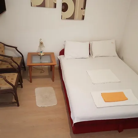 Inn Lira
